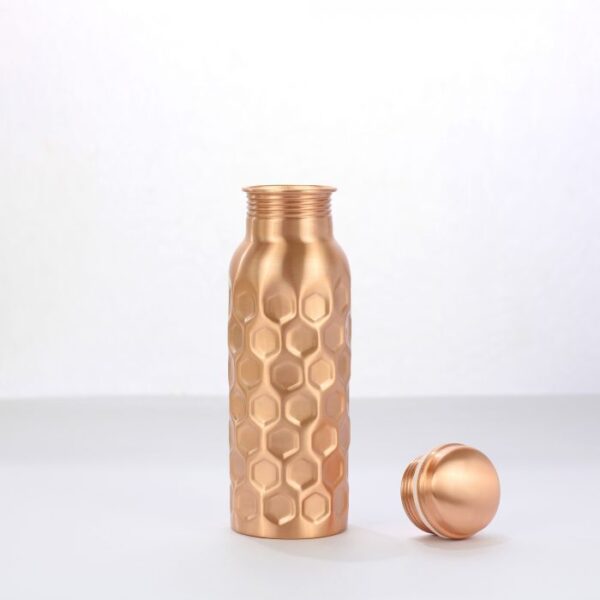 Pure copper water bottle: Matt diamond 700 ML - Image 2